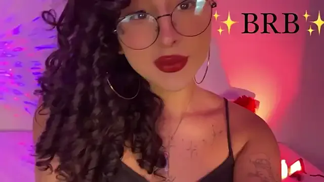 ashlynmay – webcam model profile photo Image 3