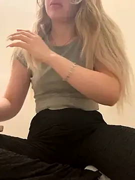 shinyways – webcam model profile photo Image 17