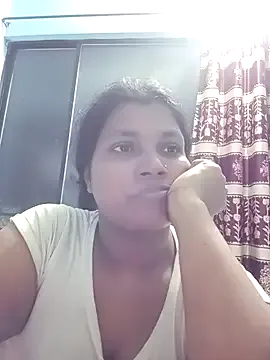 bambi_lu – webcam model profile photo Image 17