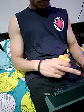 DoriDeluxe66 – webcam model profile photo Image 9