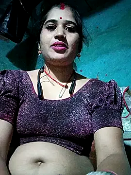 uwuxo – webcam model profile photo Image 7