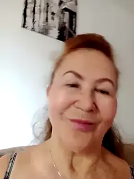 Linnea – webcam model profile photo Image 16