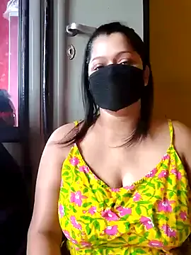crimsonkitten – webcam model profile photo Image 6