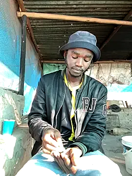 SheenaBrooke – webcam model profile photo Image 5