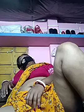 yueyue2003 – webcam model profile photo Image 7