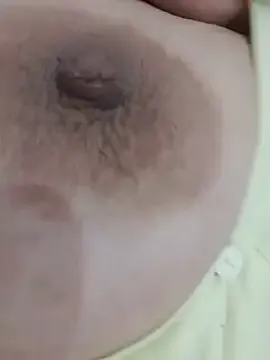 bambi_lu – webcam model profile photo Image 4