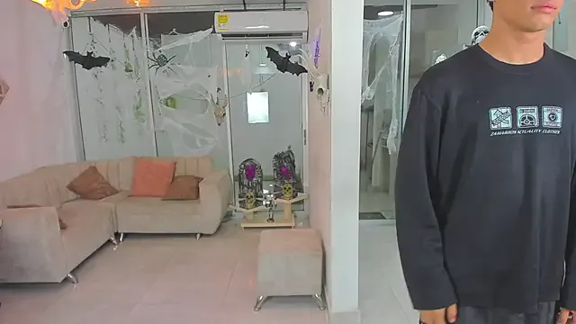 JP_Erotic_LIVE-Camera_ – webcam model profile photo Image 4