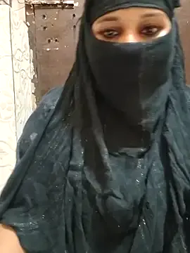 IORio2 – webcam model profile photo Image 14