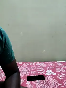 bambi_lu – webcam model profile photo Image 2