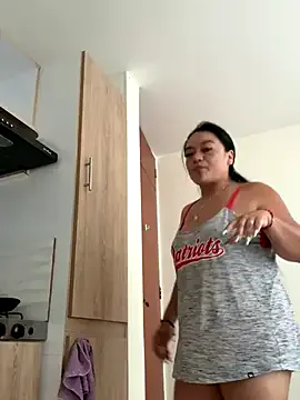 ava_delightt – webcam model profile photo Image 4