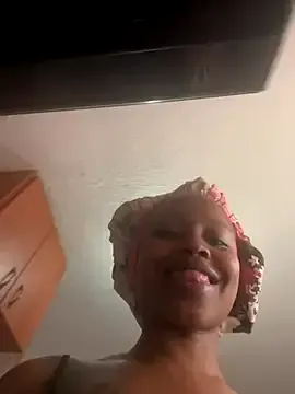 Daddyslut2_0 – webcam model profile photo Image 5