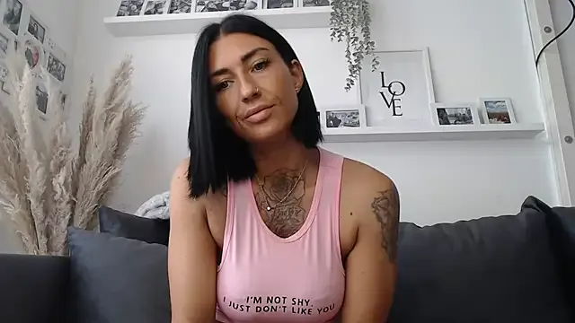 yueyue2003 – webcam model profile photo Image 2