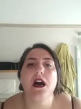 FaaBinaa – webcam model profile photo Image 16