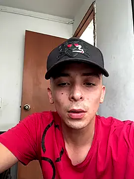 tyler_gus – webcam model profile photo Image 3