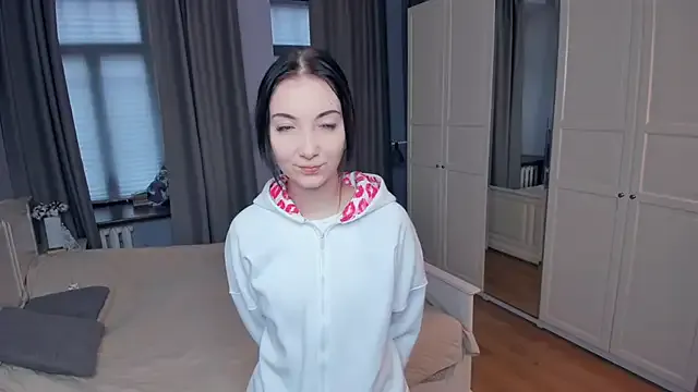 little_v1rgin_angel – webcam model profile photo Image 3