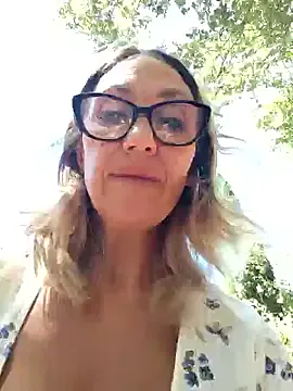 -MiaSweet- – webcam model profile photo Image 5