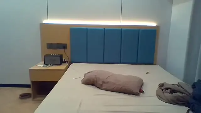 rinochi_ – webcam model profile photo Image 18