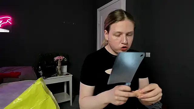 leiamegan – webcam model profile photo Image 10