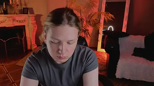 leiamegan – webcam model profile photo Image 8