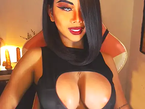 ReiningAffaire – webcam model profile photo Image 4