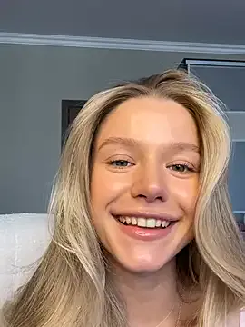 -Miray- – webcam model profile photo Image 5