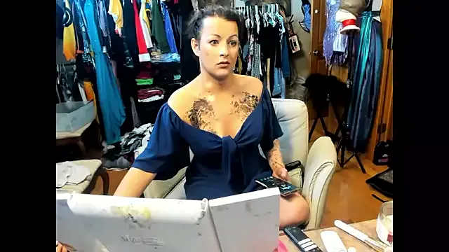 lauraagomezz__ – webcam model profile photo Image 15