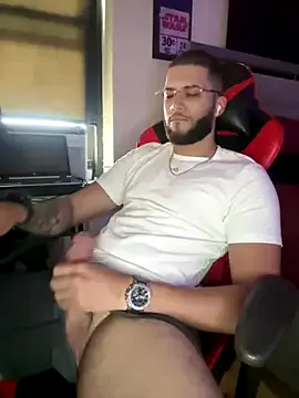 Alexxpussy – webcam model profile photo Image 8