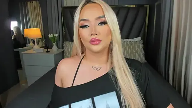 -Miray- – webcam model profile photo Image 4