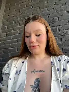 luna_berryy – webcam model profile photo Image 4