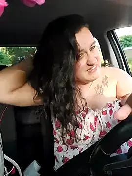 lucretiaburnaugh – webcam model profile photo Image 2