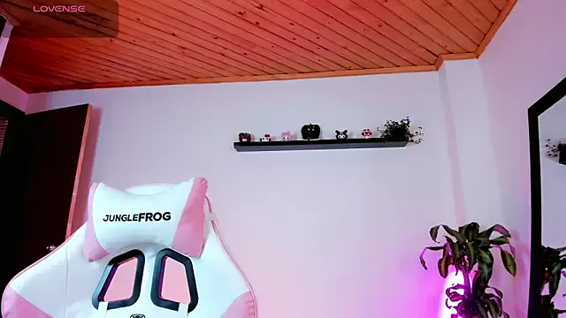 missdirtyhot_ – webcam model profile photo Image 14