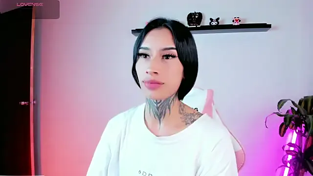 missdirtyhot_ – webcam model profile photo Image 2