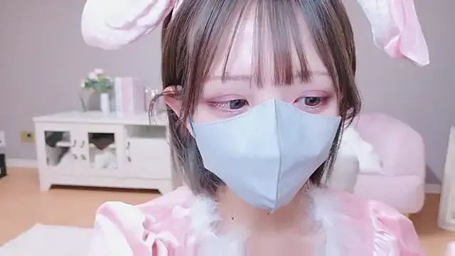 FaaBinaa – webcam model profile photo Image 10