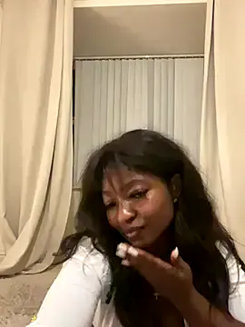 alana15 – webcam model profile photo Image 3