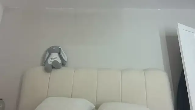 DoriDeluxe66 – webcam model profile photo Image 5