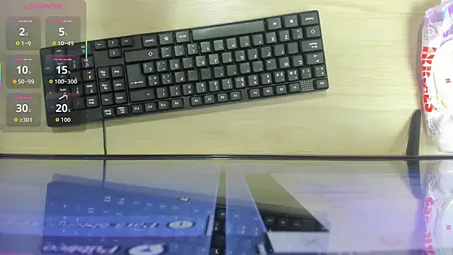 Linnea – webcam model profile photo Image 6