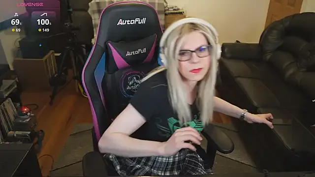 alana15 – webcam model profile photo Image 12