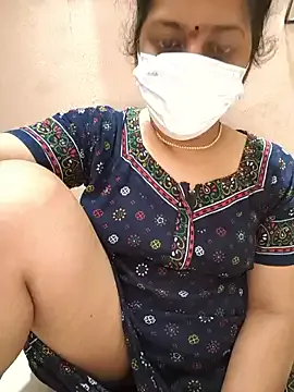 hina_porn – webcam model profile photo Image 11