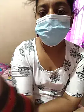 hina_porn – webcam model profile photo Image 16