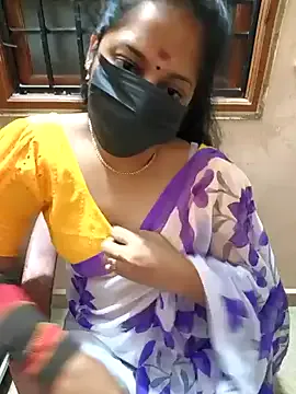 hina_porn – webcam model profile photo Image 9