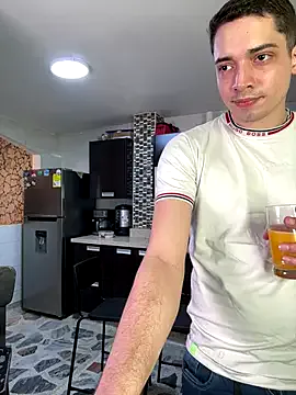 anaids_dam – webcam model profile photo Image 11