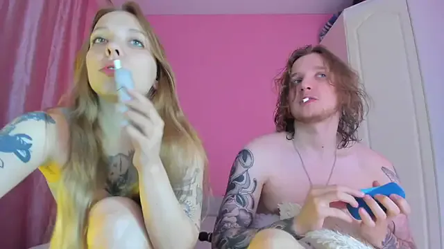 TOP_po – webcam model profile photo Image 17