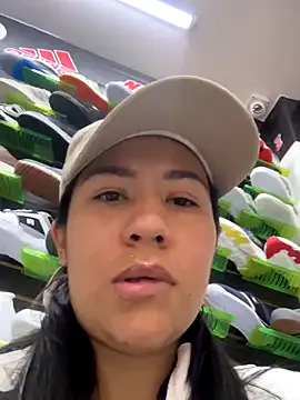 Linnea – webcam model profile photo Image 7