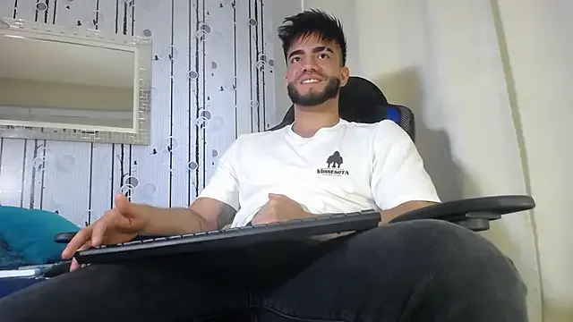 matteoricci_ – webcam model profile photo Image 10