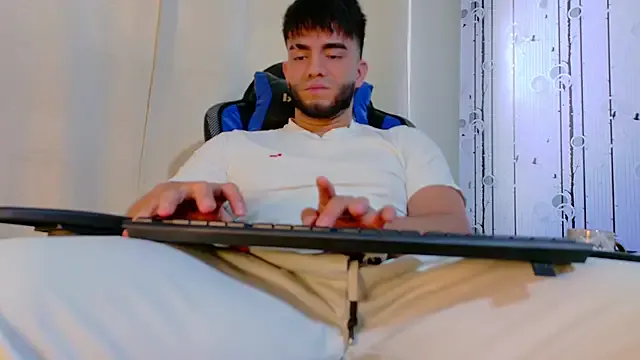 matteoricci_ – webcam model profile photo Image 16