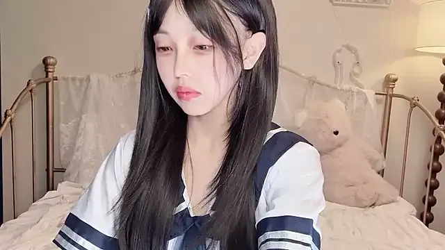 alana15 – webcam model profile photo Image 14