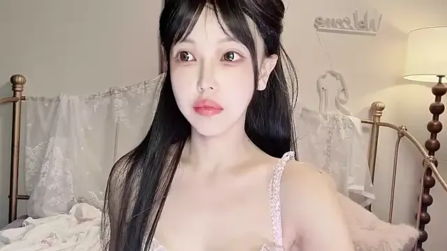 alana15 – webcam model profile photo Image 18