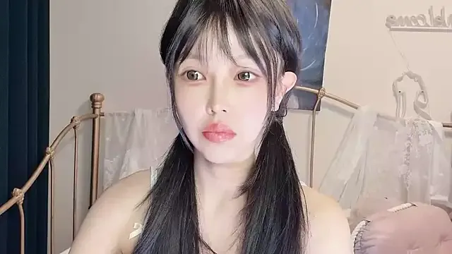 alana15 – webcam model profile photo Image 19