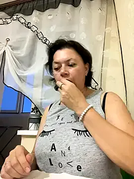 bambi_lu – webcam model profile photo Image 13