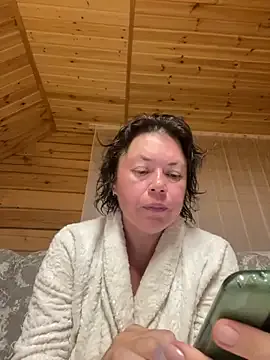 bambi_lu – webcam model profile photo Image 14